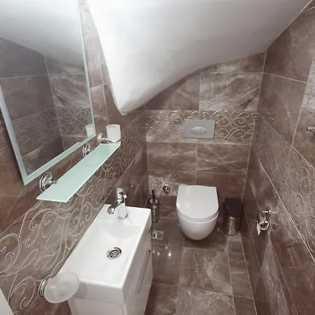 Villa Phoenix - 2 *