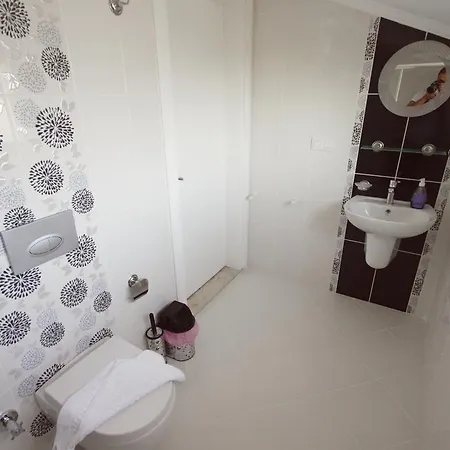 Villa Phoenix - 2 *